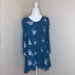 Altar’d State blue high low long sleeve dress- S